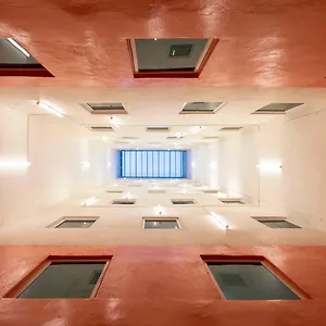 Hotel Momo's